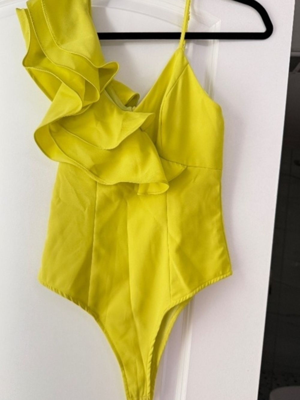 Bodysuit with Ruffle Shoulder & Snap - Yellow